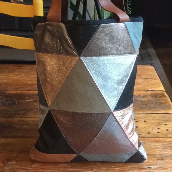 LIRA Patchwork Leather Tote - Picture 2 of 7